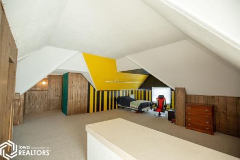 605 E Mcgregor Street Algona IA 50511