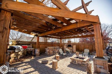 605 E Mcgregor Street Algona IA 50511