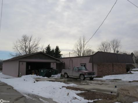 404 5th Street SW Hampton IA 50441