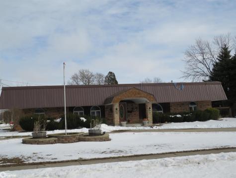 404 5th Street SW Hampton IA 50441