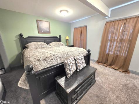 514 17th W Street Clear Lake IA 50428