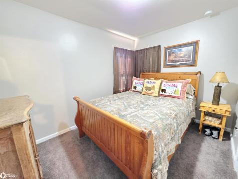 514 17th W Street Clear Lake IA 50428