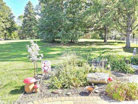 514 17th W Street Clear Lake IA 50428