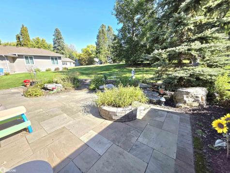 514 17th W Street Clear Lake IA 50428