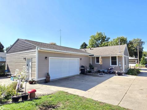 514 17th W Street Clear Lake IA 50428
