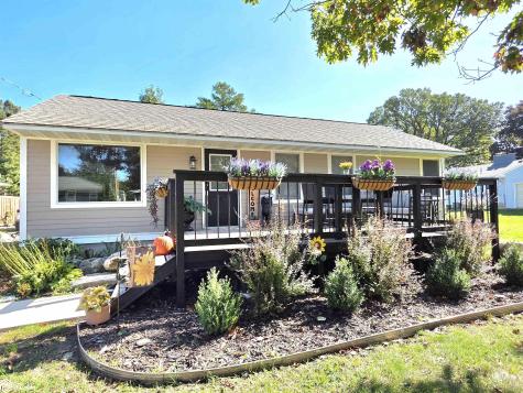 514 17th W Street Clear Lake IA 50428