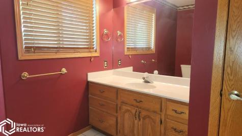 61 N Yorktown Pike Mason City IA 50401