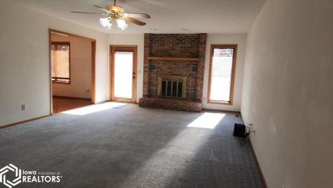 61 N Yorktown Pike Mason City IA 50401