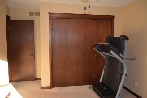 107 34th Street W Clear Lake IA 50428