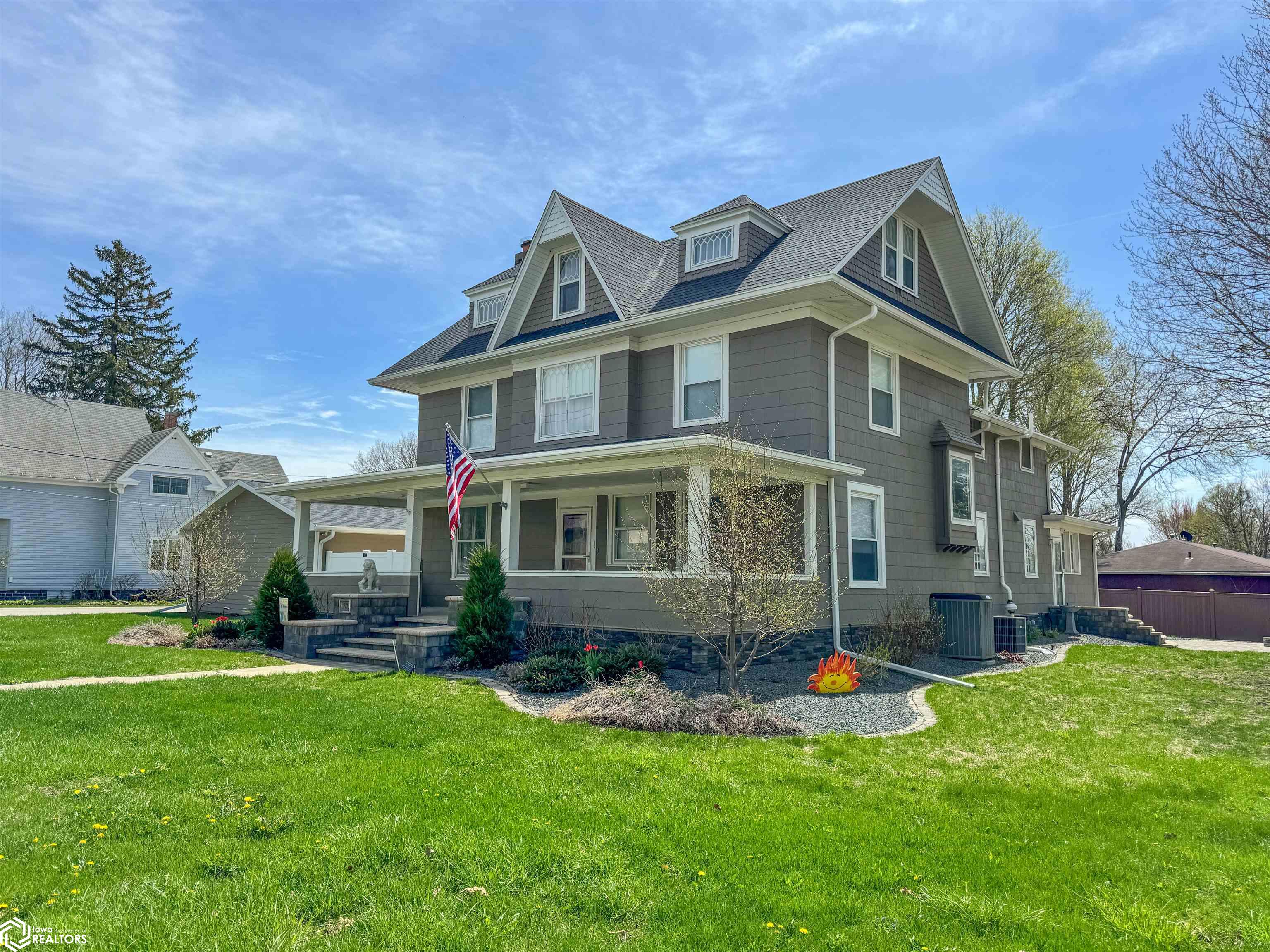 705 Central Avenue E Hampton IA 50441