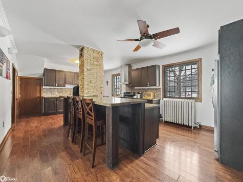705 Central Avenue E Hampton IA 50441