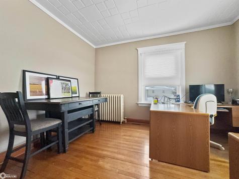 705 Central Avenue E Hampton IA 50441