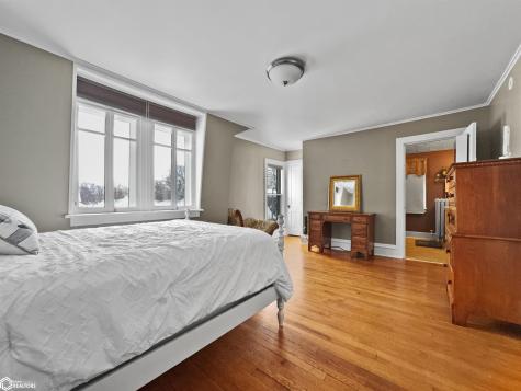 705 Central Avenue E Hampton IA 50441