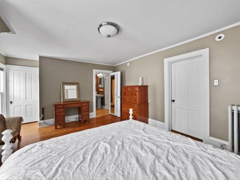 705 Central Avenue E Hampton IA 50441