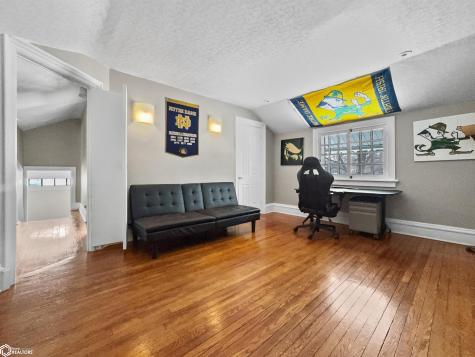 705 Central Avenue E Hampton IA 50441