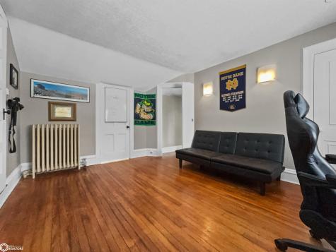 705 Central Avenue E Hampton IA 50441