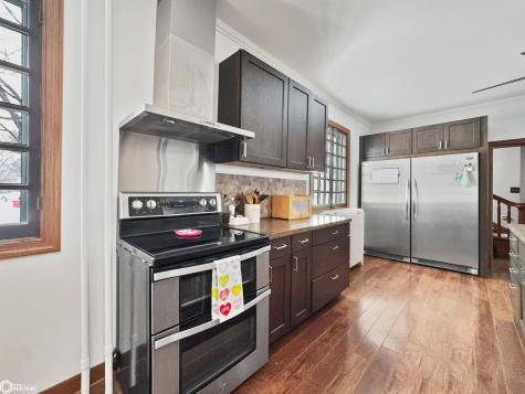 705 Central Avenue E Hampton IA 50441