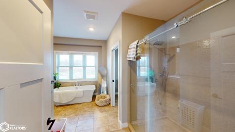 2750 Indigo Avenue Marble Rock IA 50653