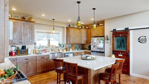 2750 Indigo Avenue Marble Rock IA 50653