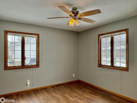 109 Oakridge Drive Forest City IA 50436