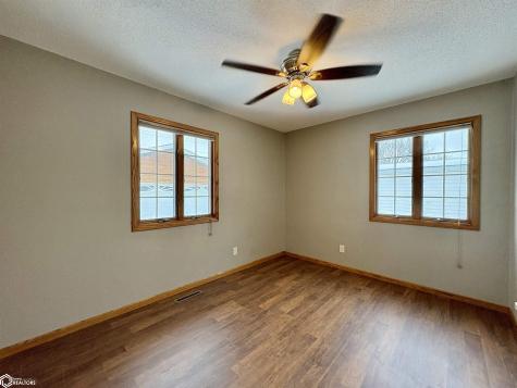 109 Oakridge Drive Forest City IA 50436