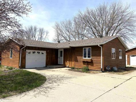 109 Oakridge Drive Forest City IA 50436