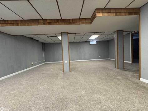 109 Oakridge Drive Forest City IA 50436