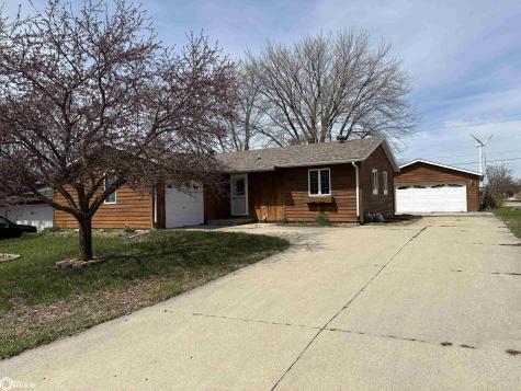 109 Oakridge Drive Forest City IA 50436