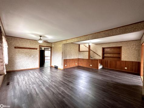 721 Center Street E Britt IA 50423