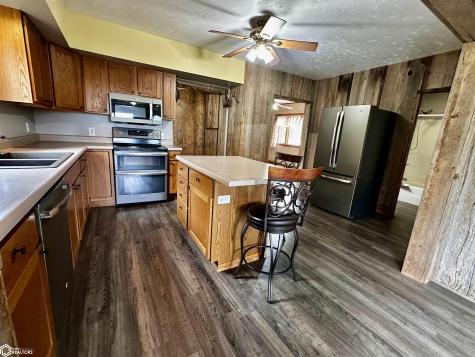 721 Center Street E Britt IA 50423