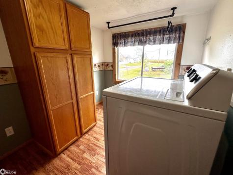 721 Center Street E Britt IA 50423