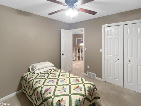 2009 Briardale Drive Iowa Falls IA 50126