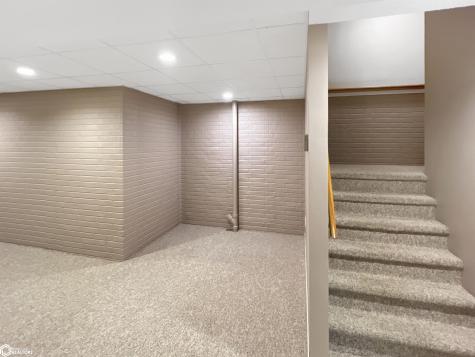 2009 Briardale Drive Iowa Falls IA 50126