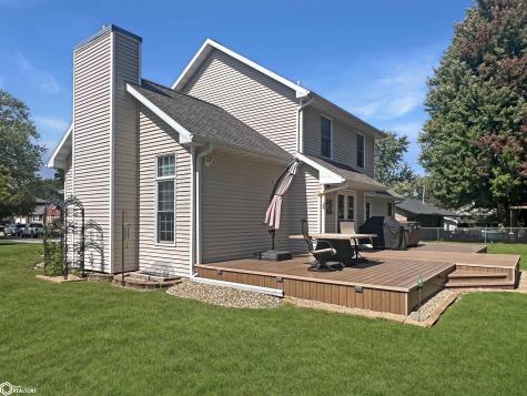 2009 Briardale Drive Iowa Falls IA 50126