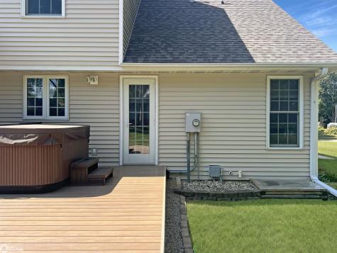 2009 Briardale Drive Iowa Falls IA 50126