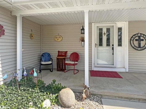 2009 Briardale Drive Iowa Falls IA 50126