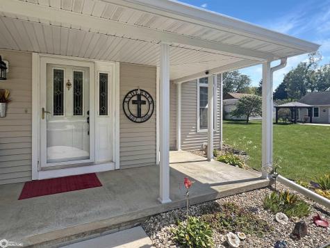 2009 Briardale Drive Iowa Falls IA 50126