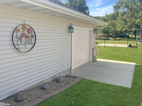 2009 Briardale Drive Iowa Falls IA 50126