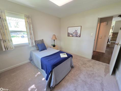 1748 Hillcrest Drive Mason City IA 50401