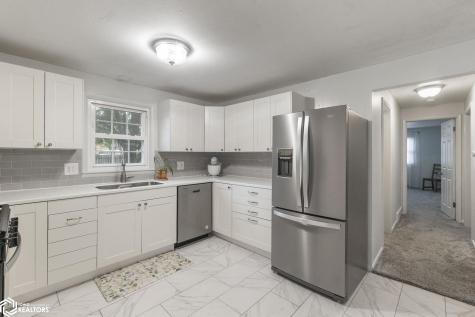 5 Lakeview Drive Mason City IA 50401