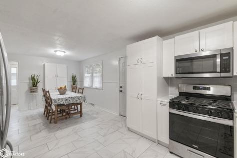 5 Lakeview Drive Mason City IA 50401