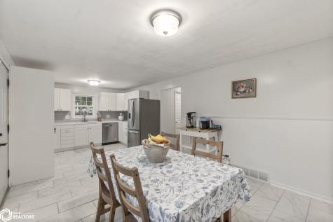 5 Lakeview Drive Mason City IA 50401