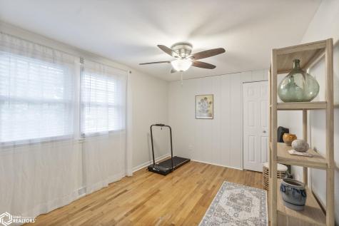 5 Lakeview Drive Mason City IA 50401