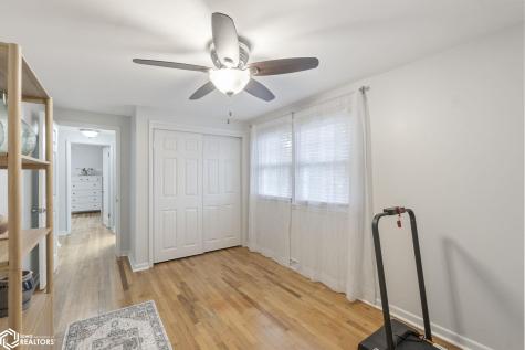 5 Lakeview Drive Mason City IA 50401