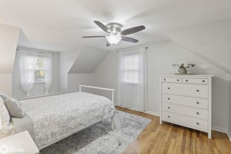 5 Lakeview Drive Mason City IA 50401