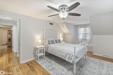 5 Lakeview Drive Mason City IA 50401