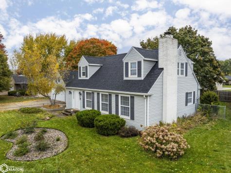 5 Lakeview Drive Mason City IA 50401
