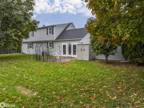 5 Lakeview Drive Mason City IA 50401