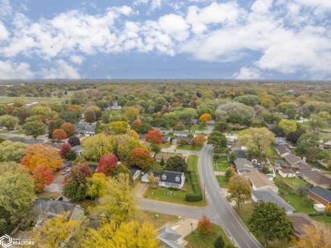 5 Lakeview Drive Mason City IA 50401