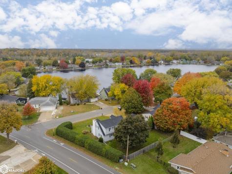 5 Lakeview Drive Mason City IA 50401